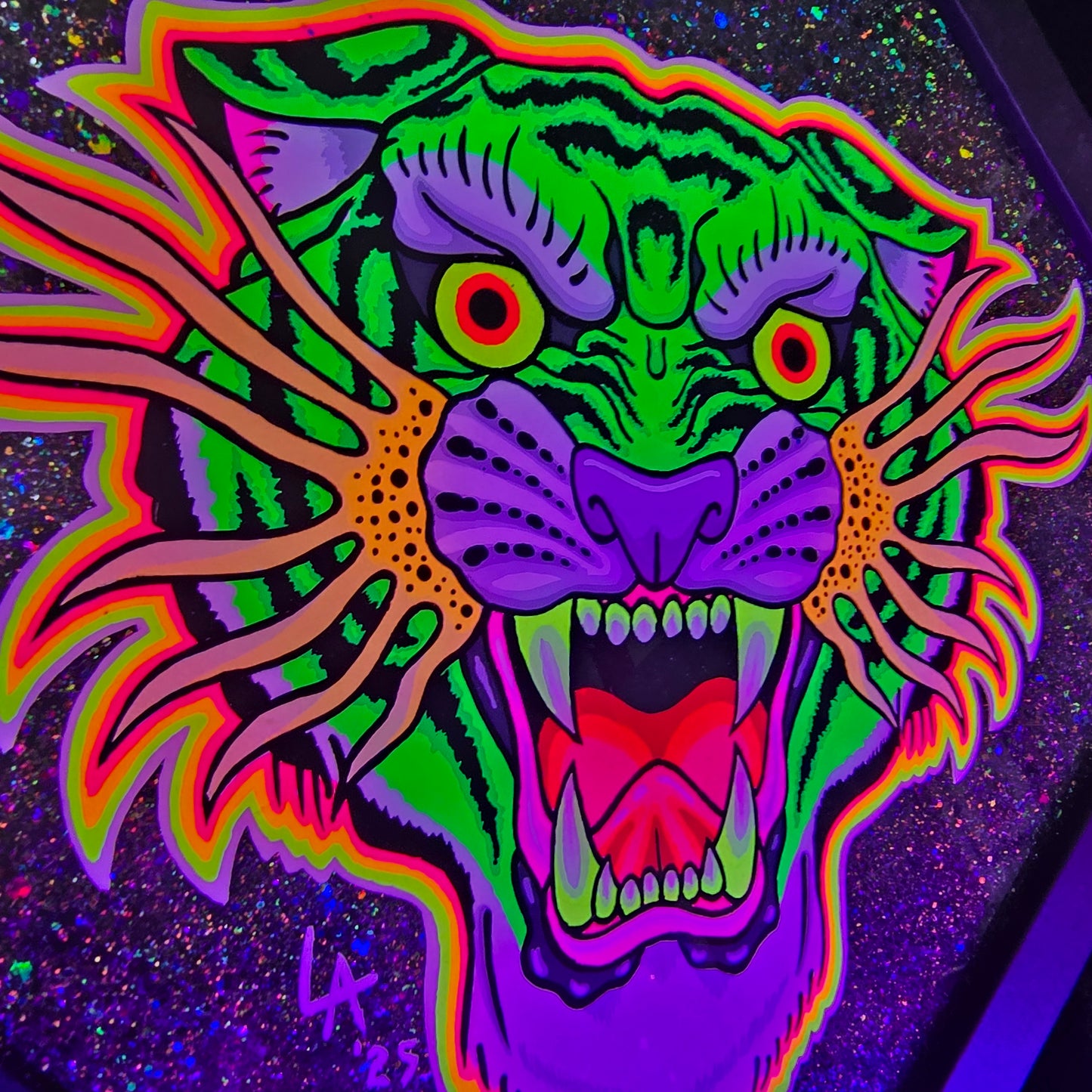 Lazer Tiger UV Reactive Slime Green & Halo Black Glitter