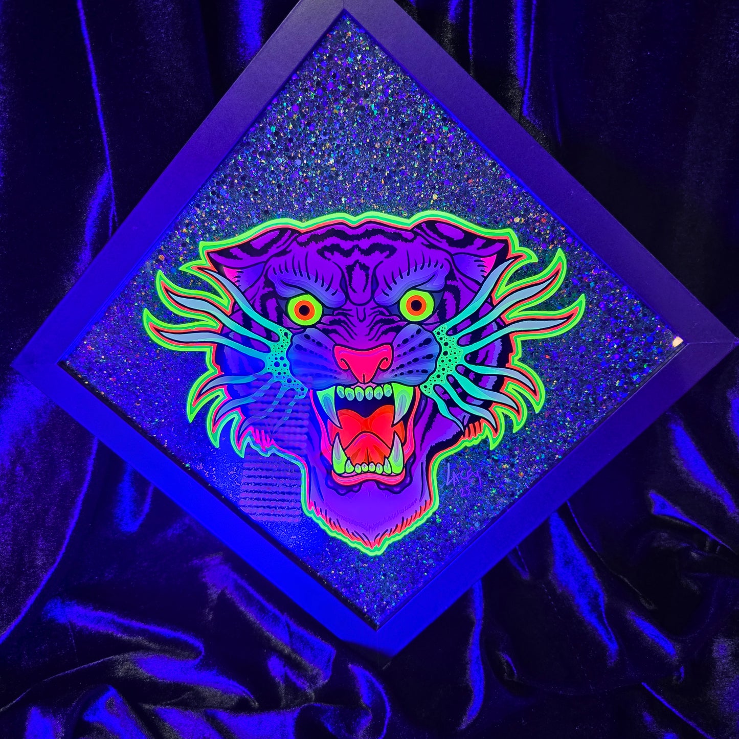 Lazer Tiger UV Reactive Purple