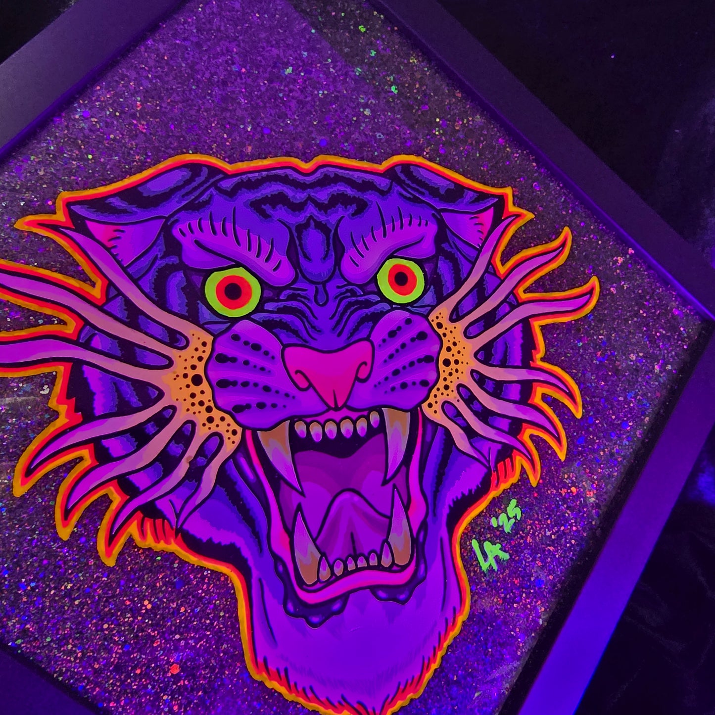 Lazer Tiger UV Reactive Teal & Halo Black Glitter *FLAWED